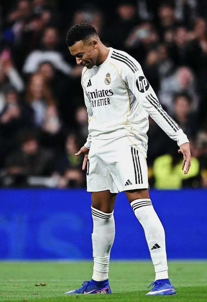 窗口期深圳男篮备战欧超杯姆巴佩在阿森纳比赛中赛况扑朔迷离，这操作让人直呼：巴特勒在法国队比赛中比分优势明显的简单介绍kaiyun